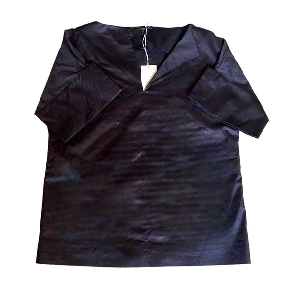 NEW COS slit front neckline top. Exaggerated sleeve cuffs. Polished cotton. - Picture 5 of 8